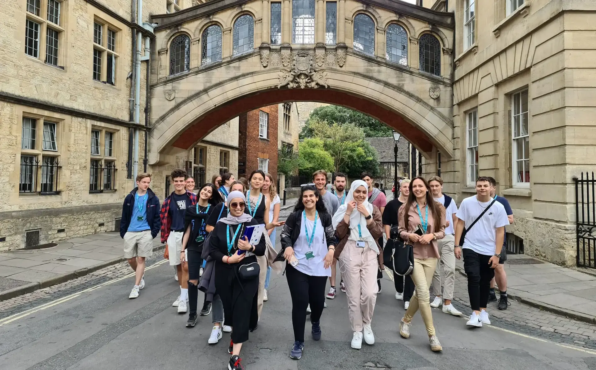 Students walking through streets of Oxford