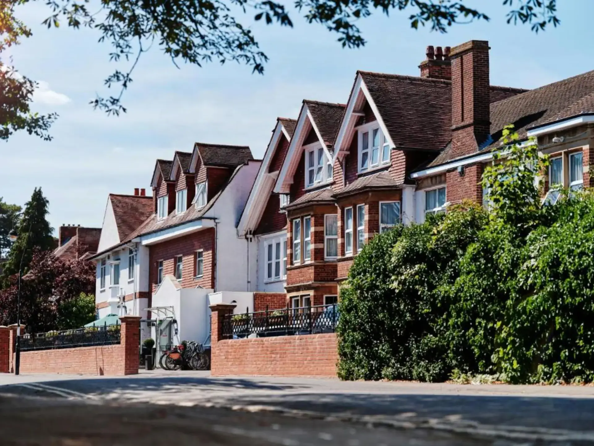 Exterior of Linton Lodge Hotel
