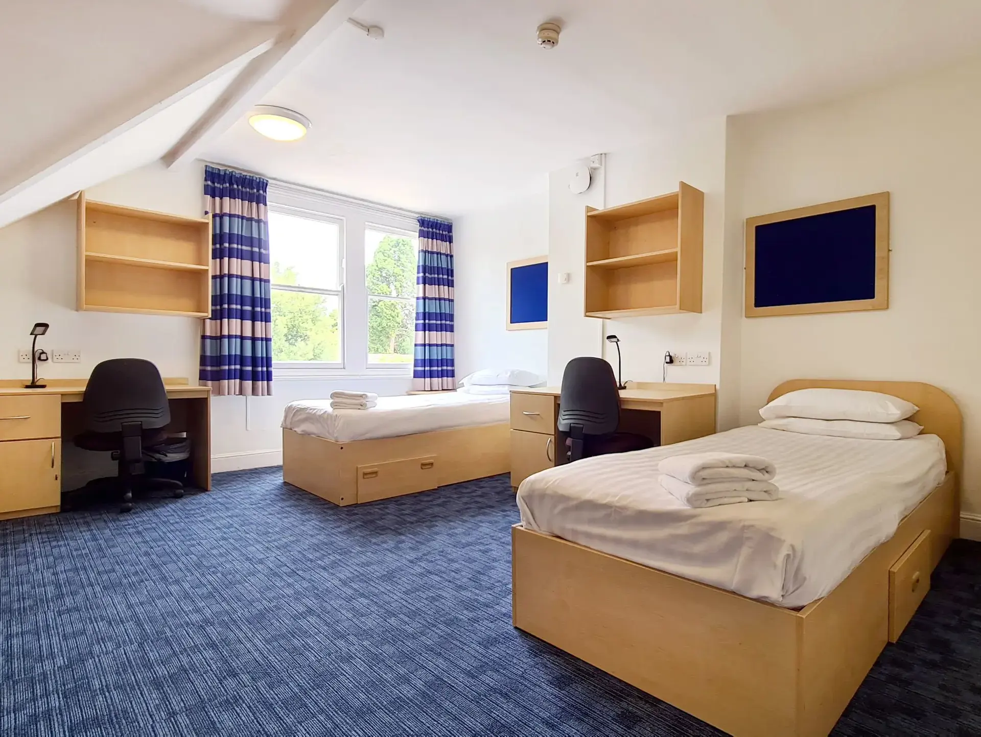 Twin room in Banbury Road residence