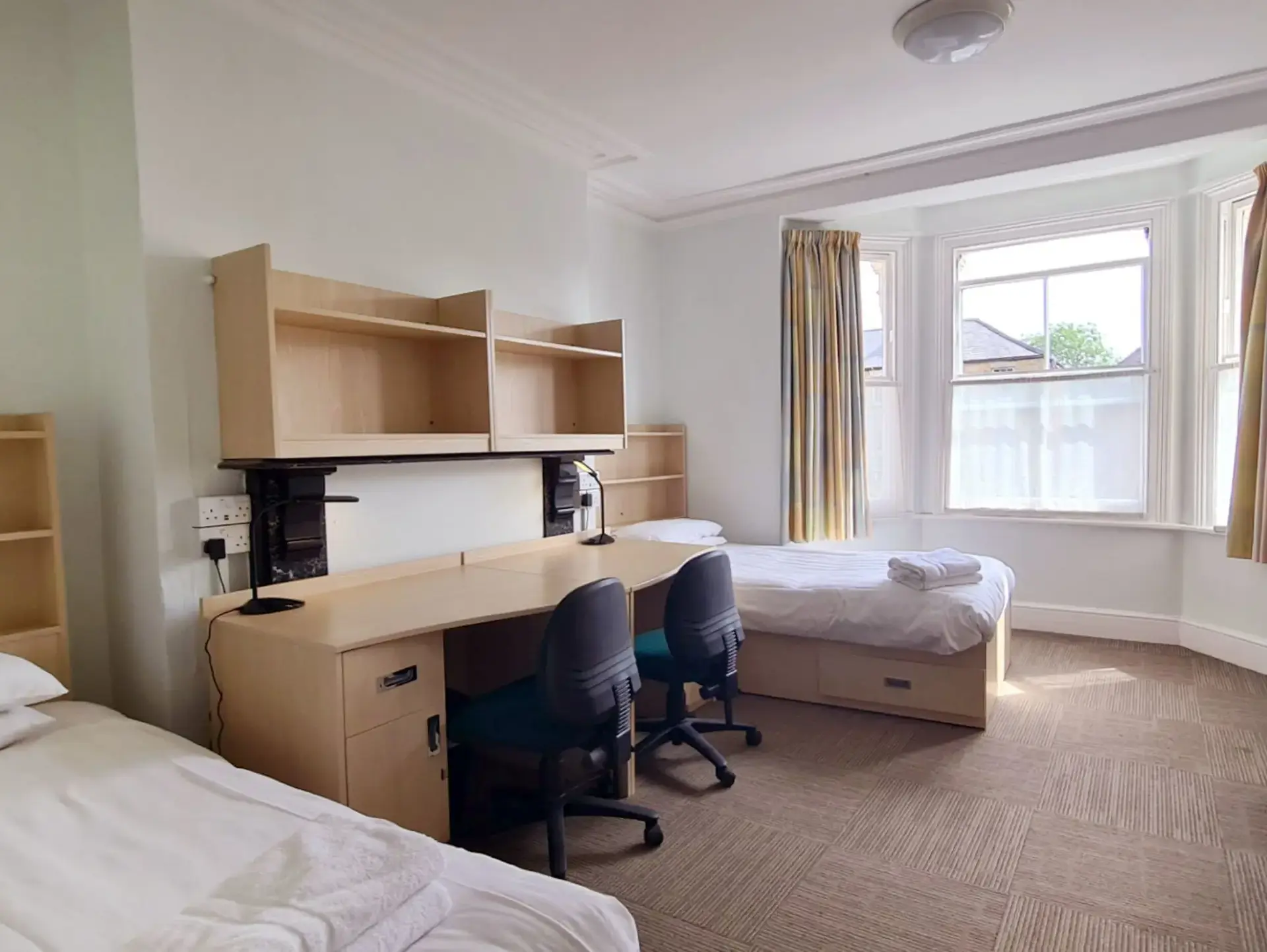 Double bedroom in Banbury Road residence