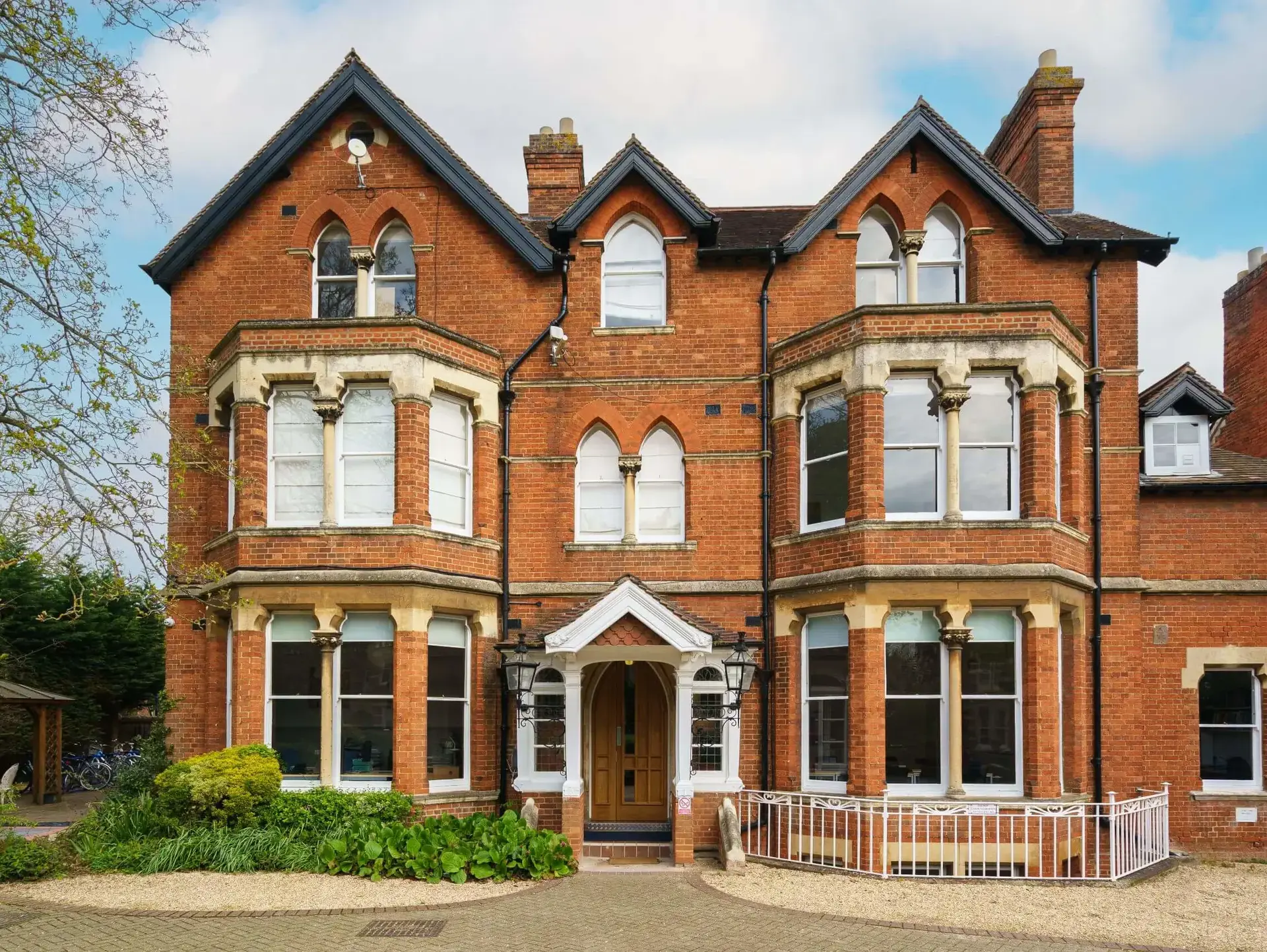 Exterior of 3 Bardwell Road