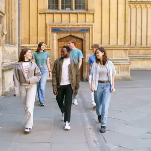 Students exploring Oxford campus