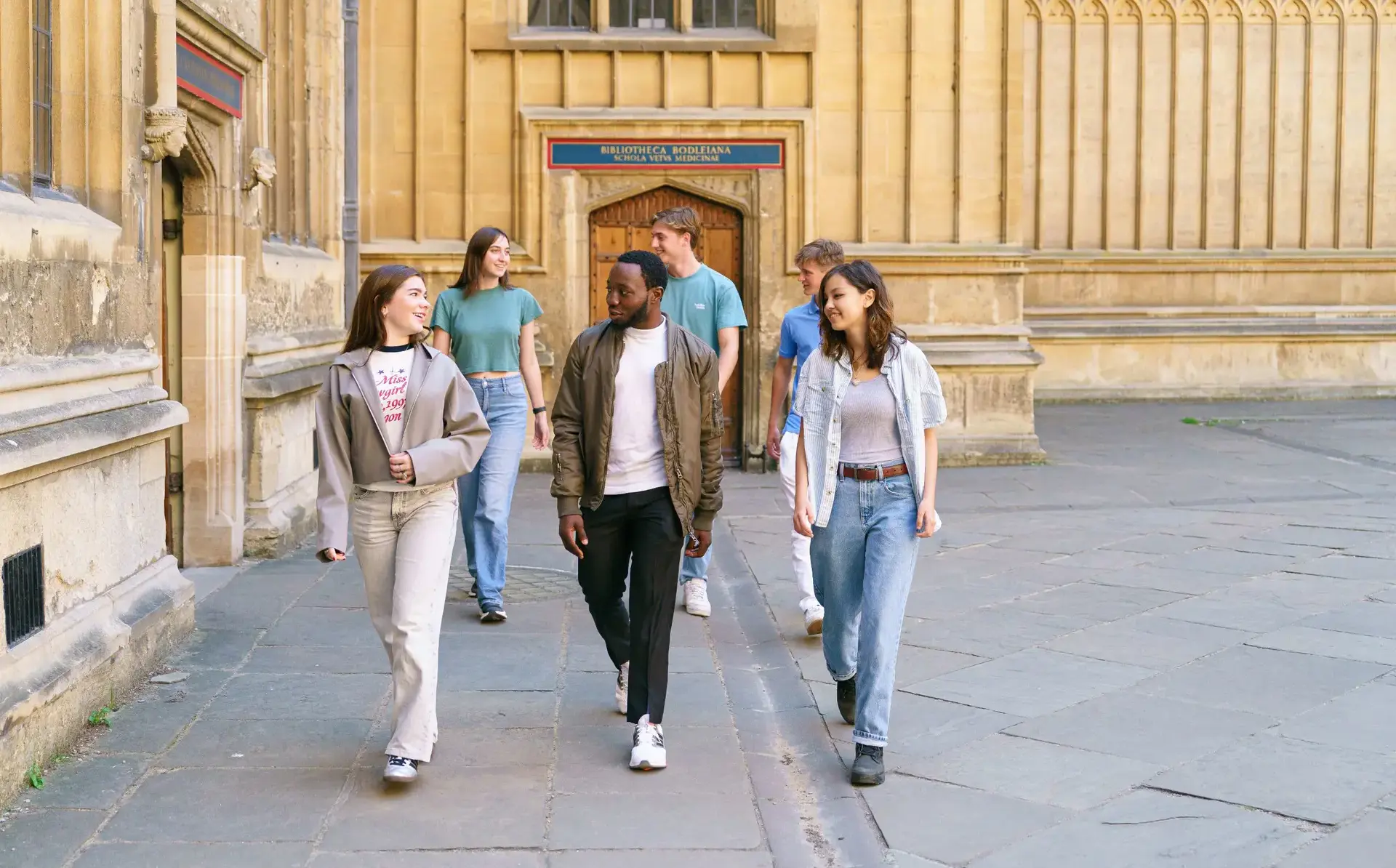 Students walking through Oxford together