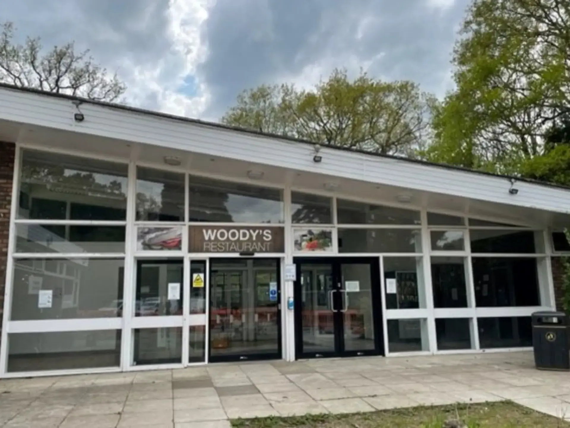 Exterior of Woody's Restaurant