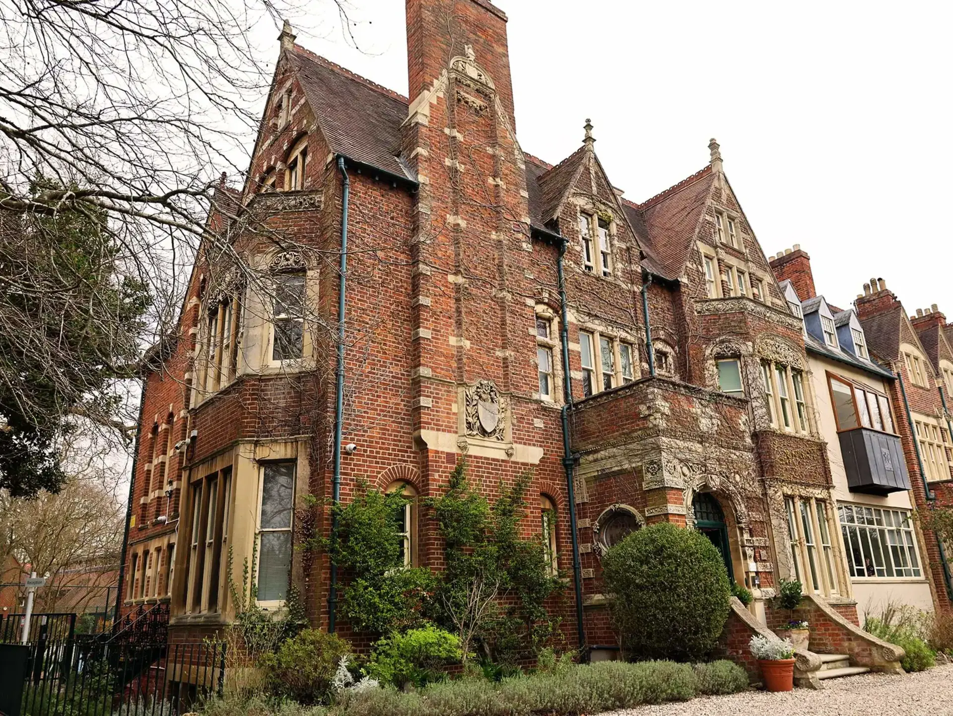 Exterior of Wychwood accommodation