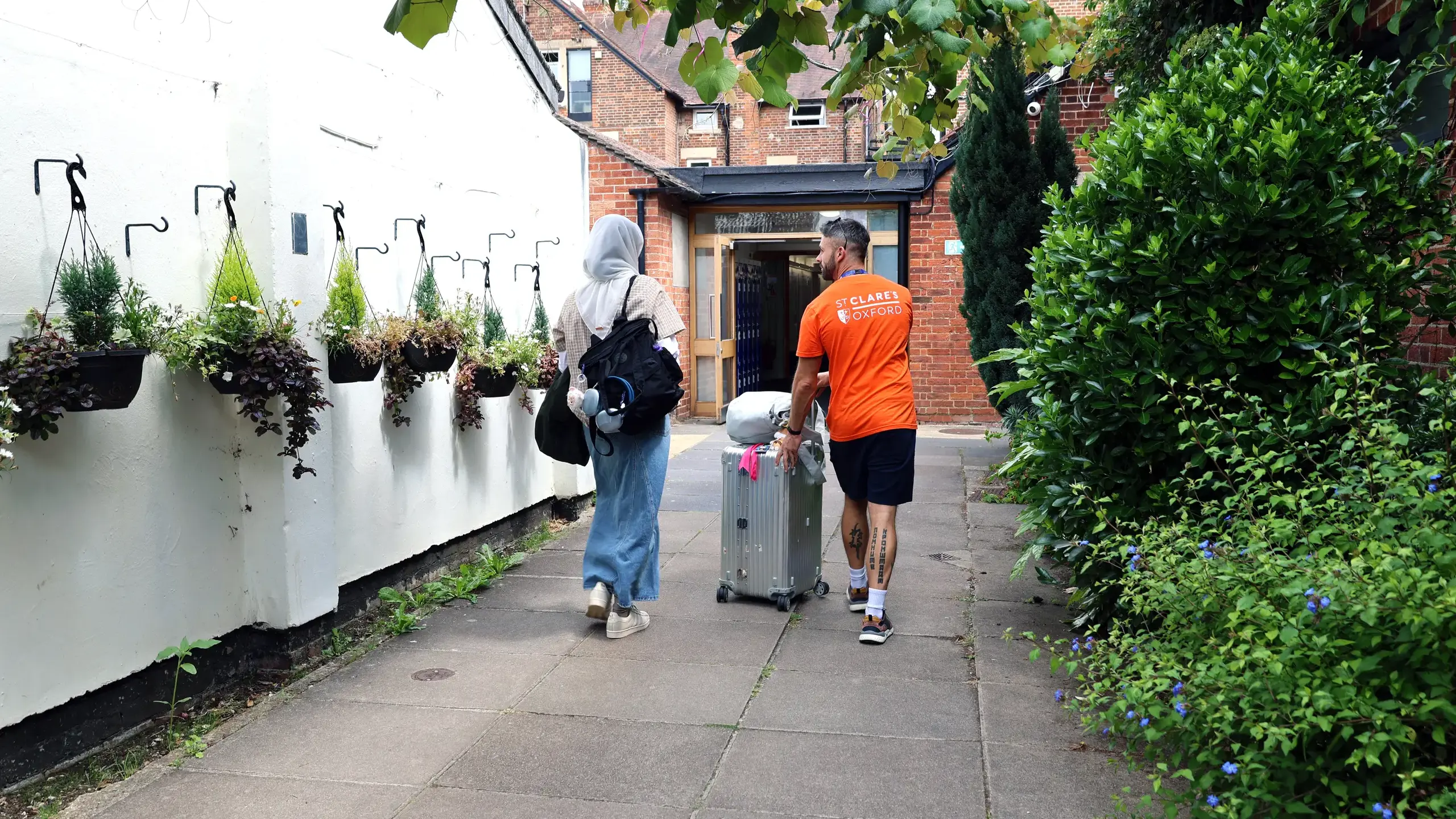 Summer students arriving at St Clare's