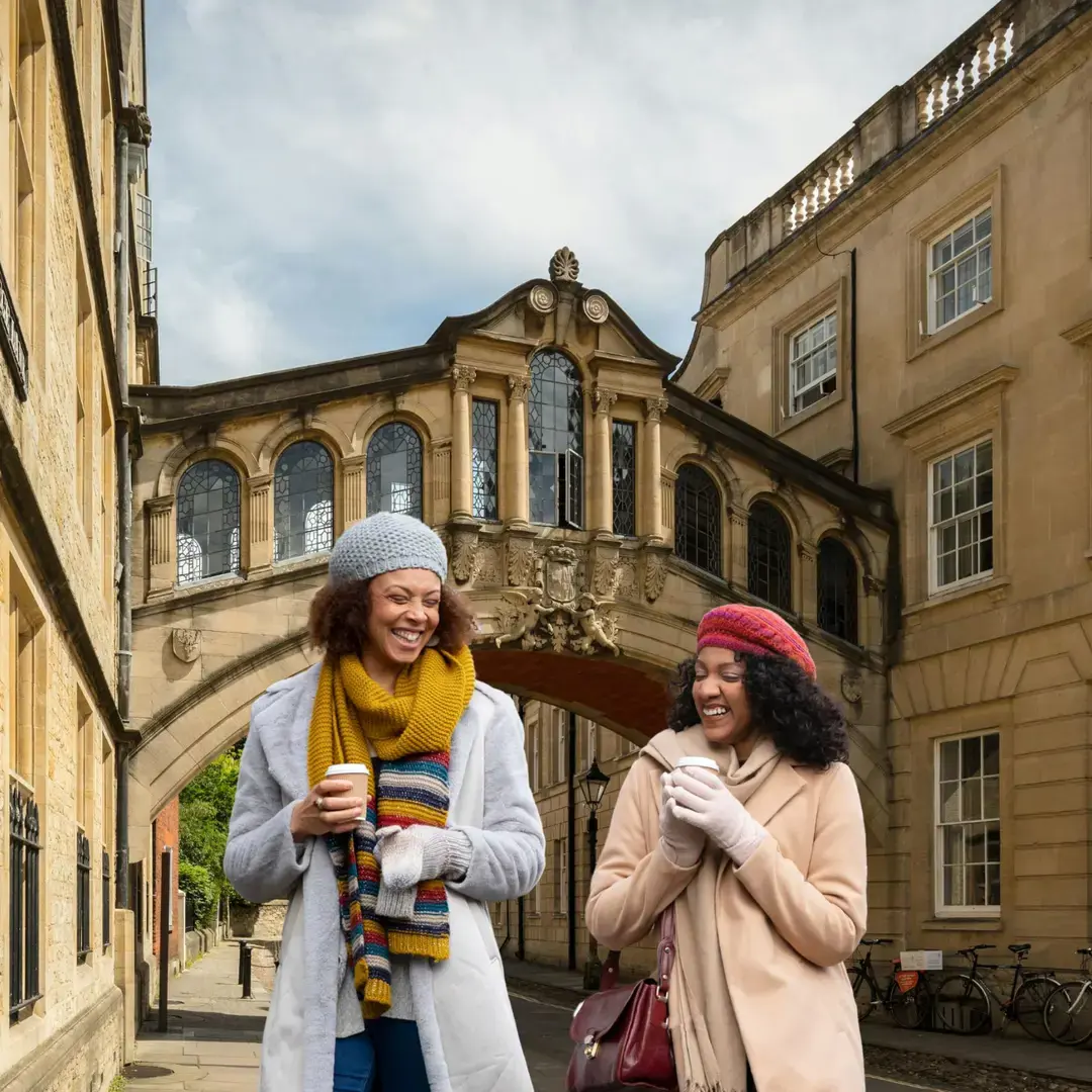 Students exploroing Oxford