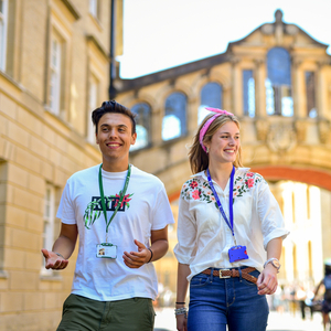 Students exploroing Oxford